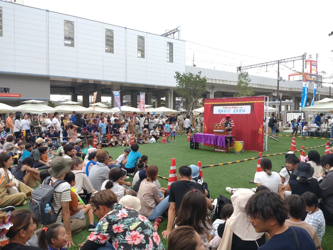 高石駅前広場　高石商工会議所青年部